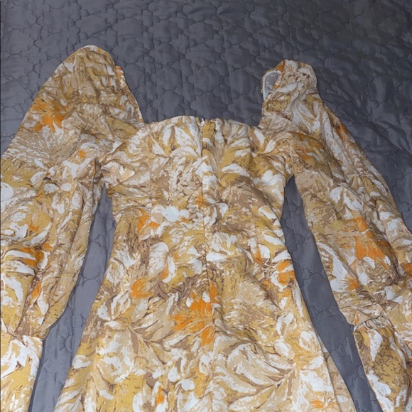 Puff sleeve corset dress - Picture 4 of 5